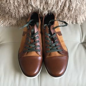 Kenneth Cole sneakers